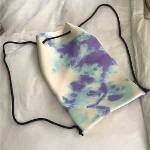 TRIANGL BACKPACK WITH HOT PINK INTERIOR